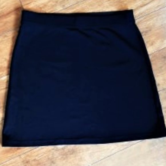 Lord & Taylor Dresses & Skirts - NWOT. Lord and Taylor pull on skirt